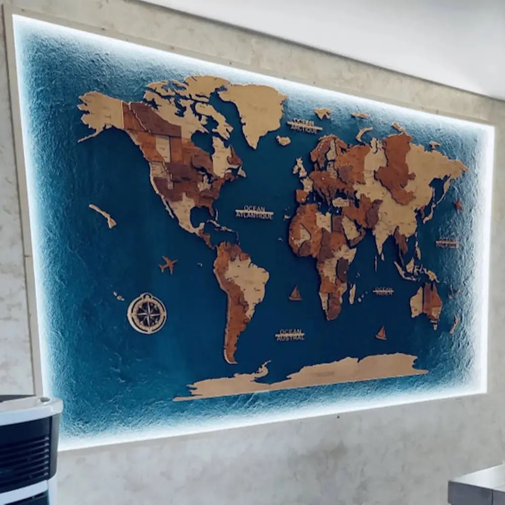 Carte du Monde en Bois 3D — Gravée en français, pensée pour votre intérieur