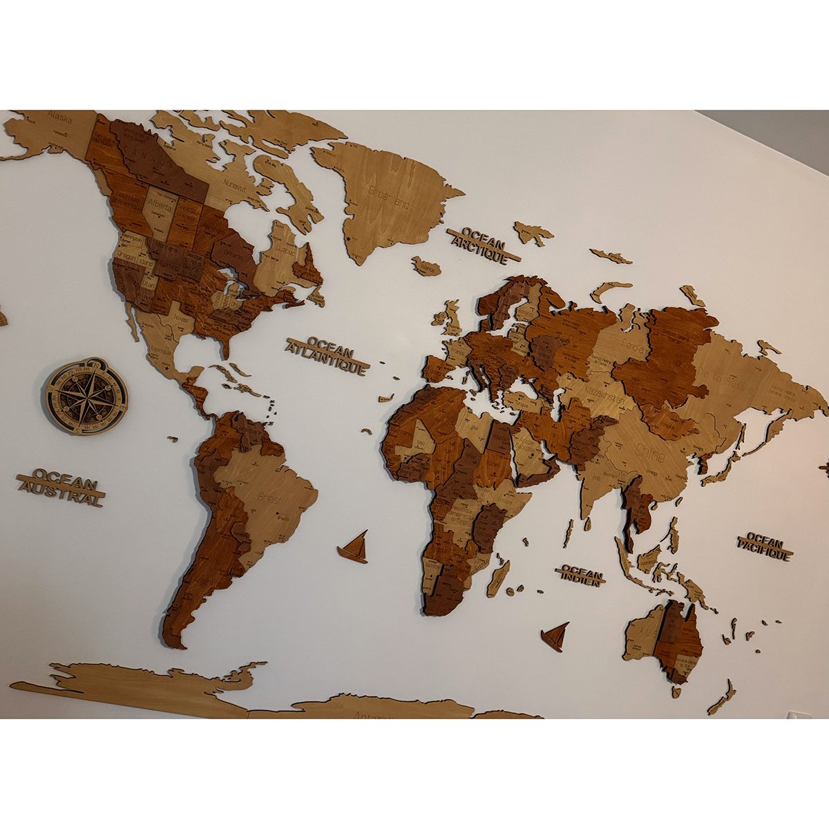 Carte du monde murale 3D en bois – gravure ultra-détaillée, fabrication française