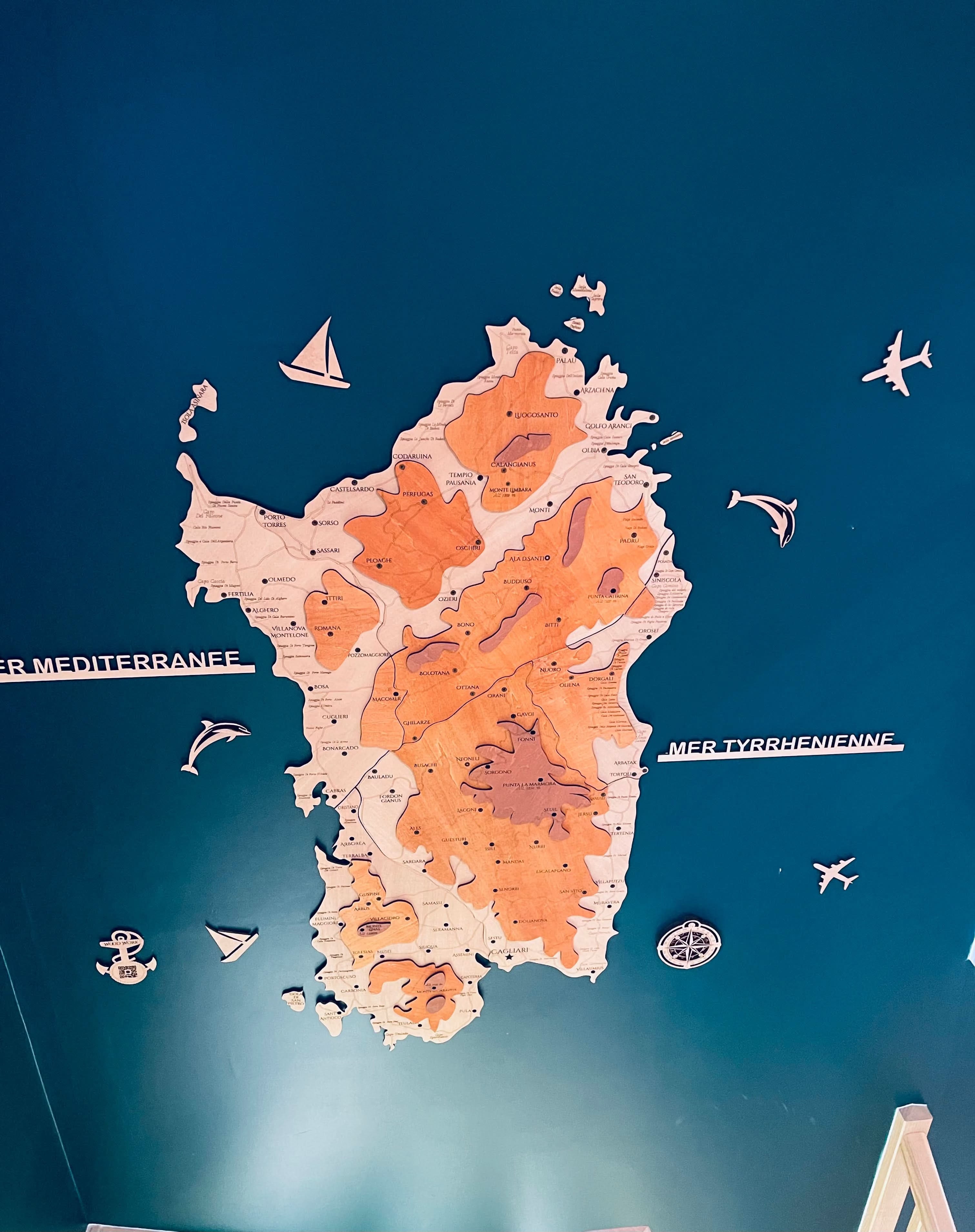 Carte Murale en Bois de la Sardaigne - Wood Work