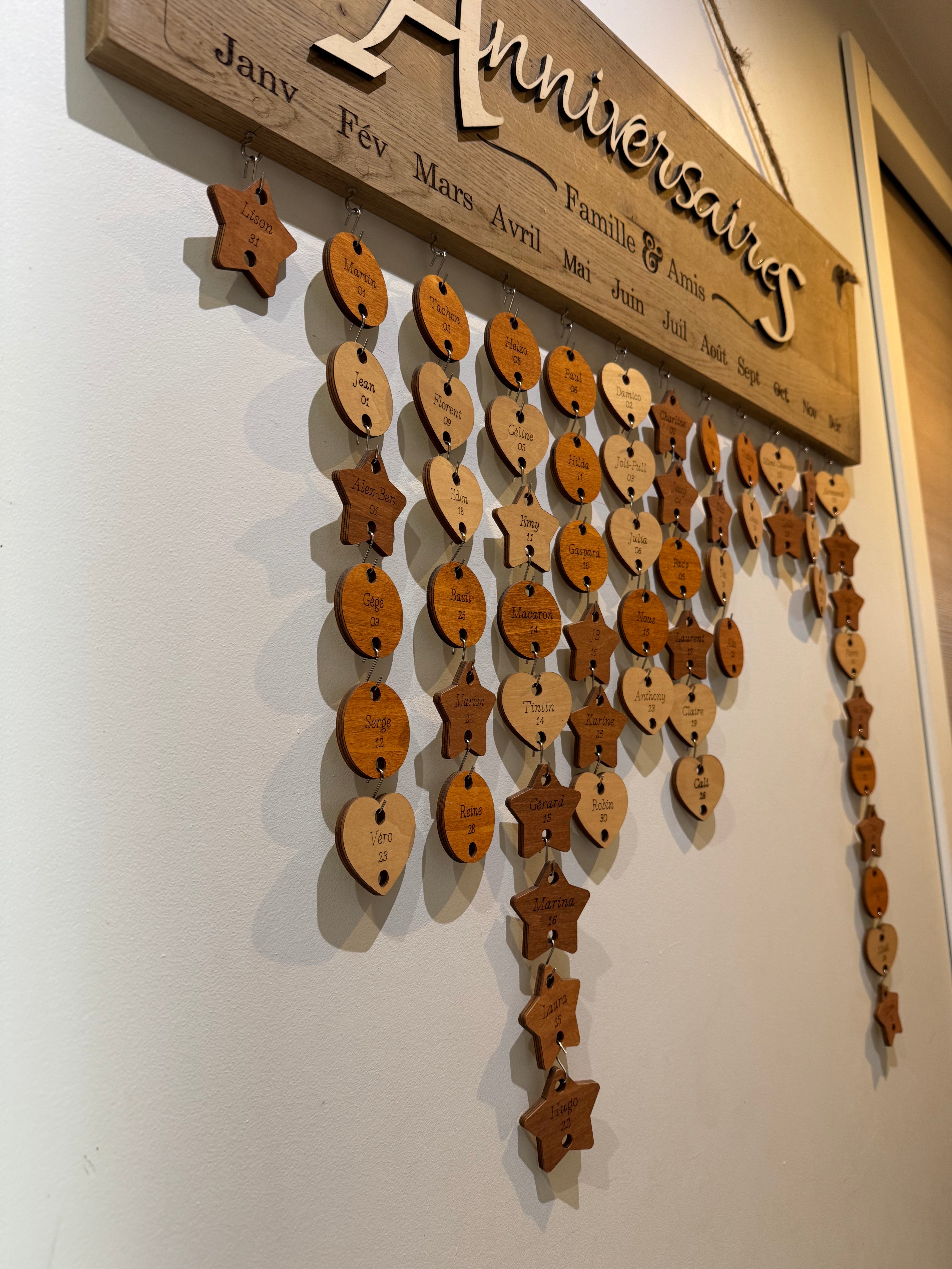 Calendrier anniversaire en chêne massif fabriqué en France