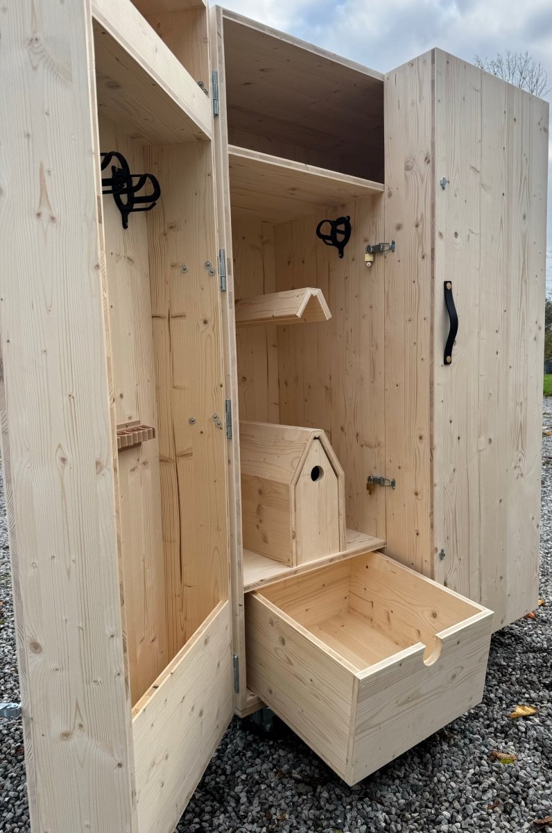 Armoire de sellerie EQUI+ – Fabrication artisanale française haut de gamme - Wood Work