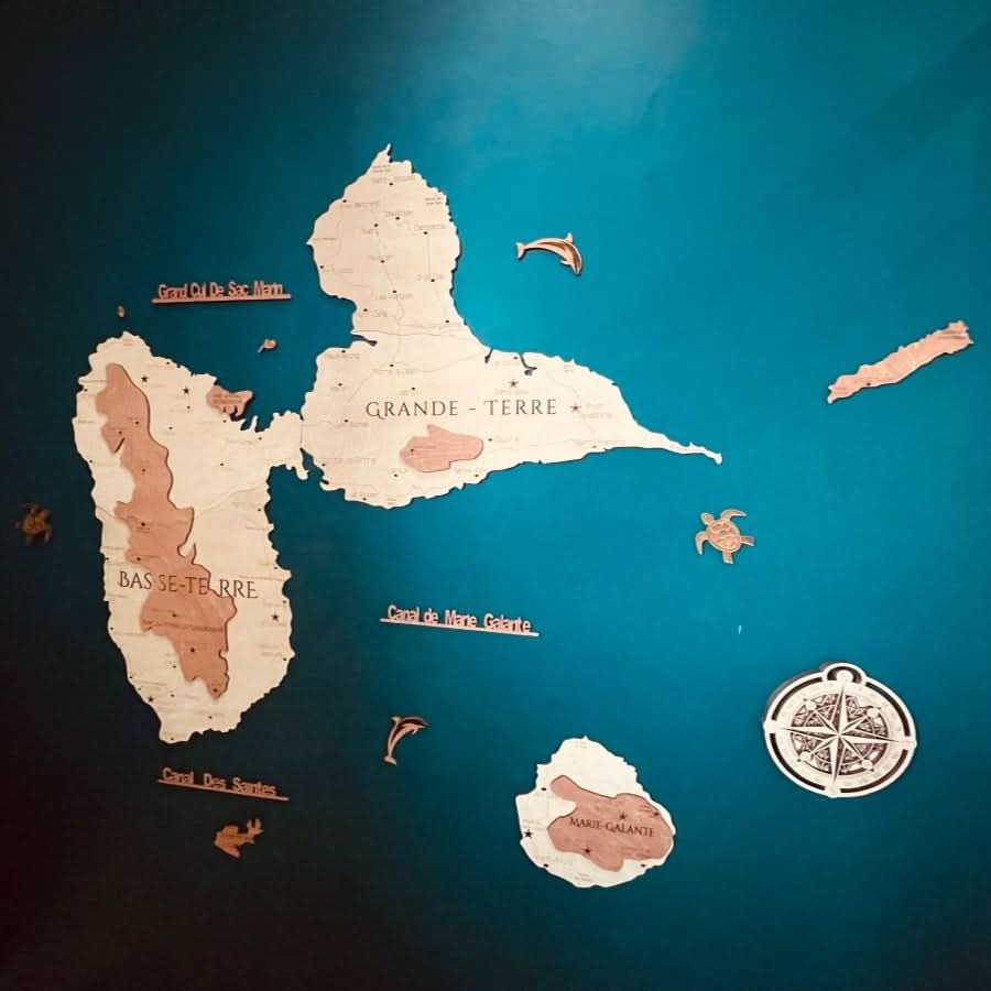 Carte Murale 3D de la Guadeloupe en Bois - Wood Work