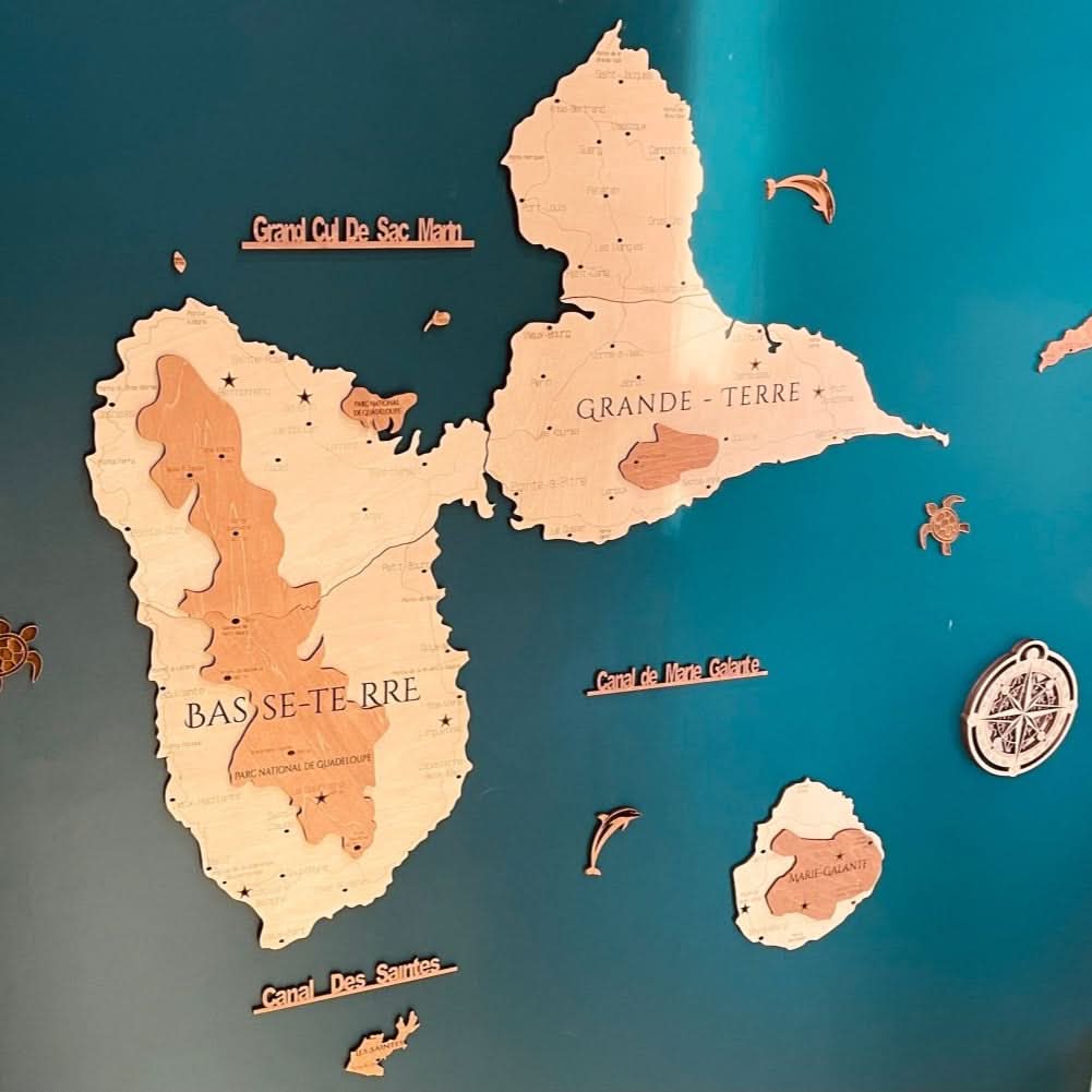 Carte Murale 3D de la Guadeloupe en Bois - Wood Work