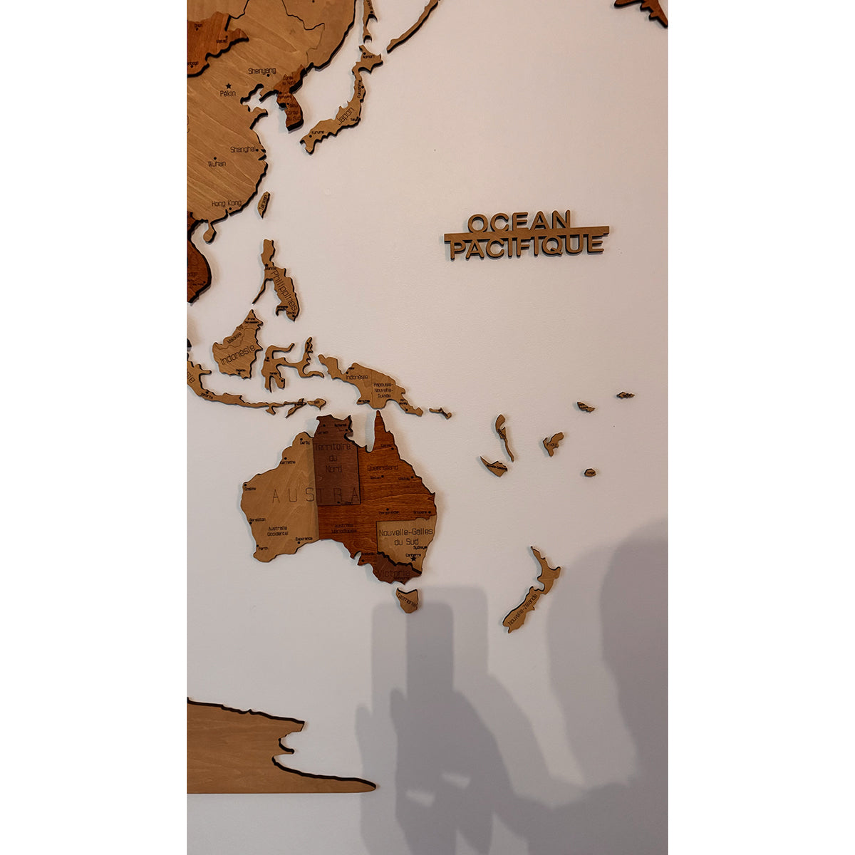 Carte du monde murale 3D en bois – gravure ultra-détaillée, fabrication française