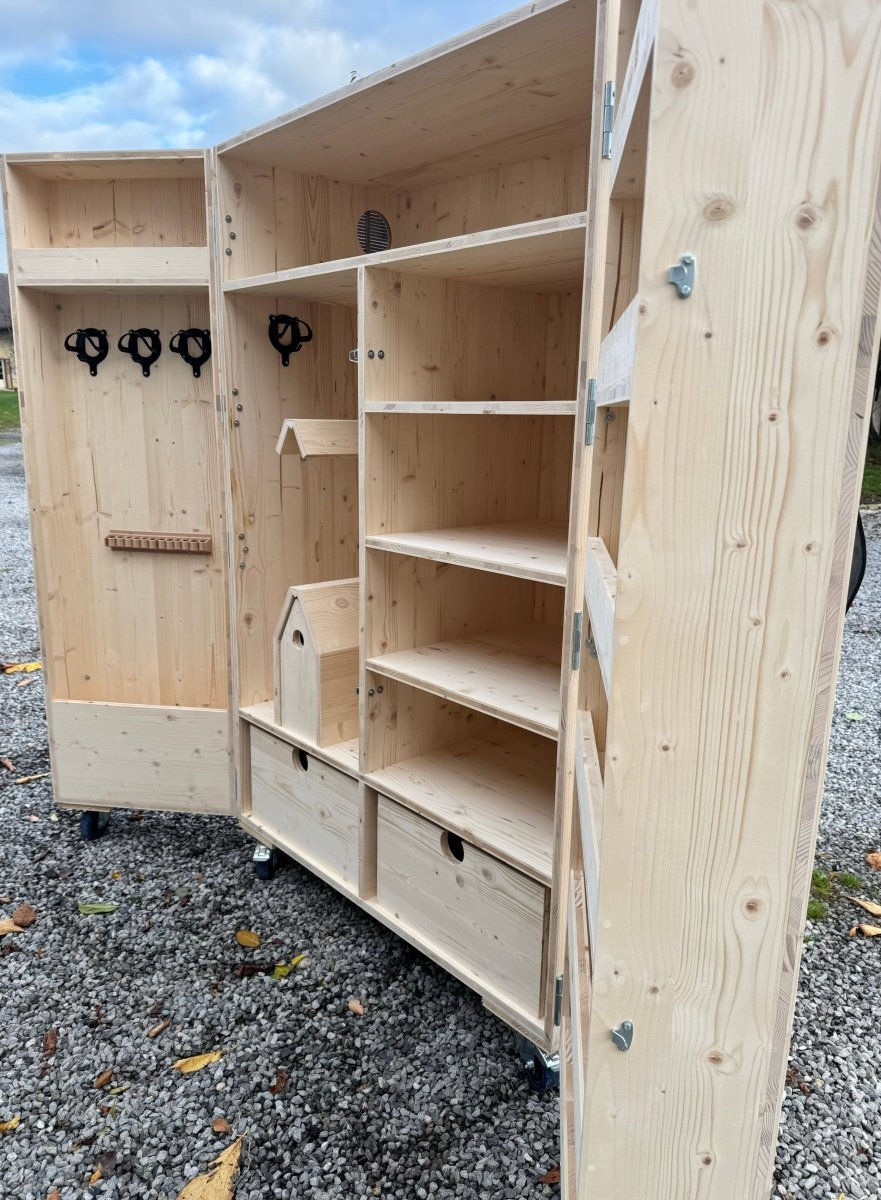 Armoire de sellerie EQUI+ – Fabrication artisanale française haut de gamme - Wood Work