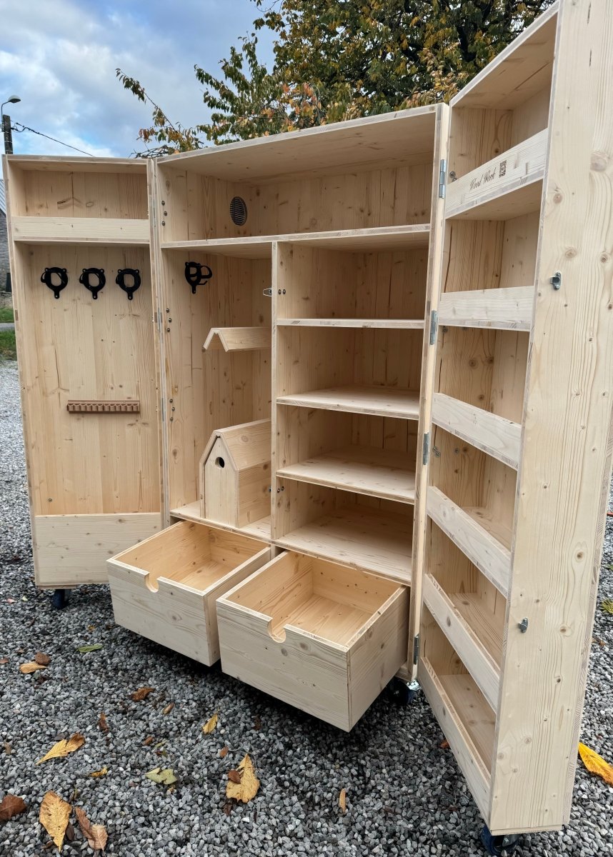 Armoire de sellerie EQUI+ – Fabrication artisanale française haut de gamme - Wood Work