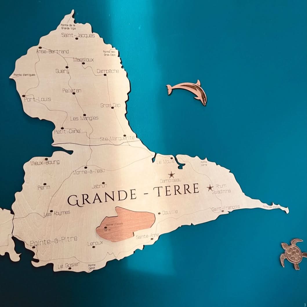 Carte Murale 3D de la Guadeloupe en Bois - Wood Work