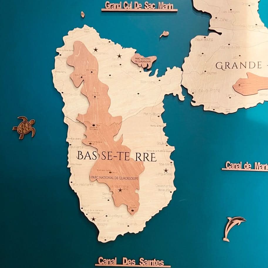 Carte Murale 3D de la Guadeloupe en Bois - Wood Work