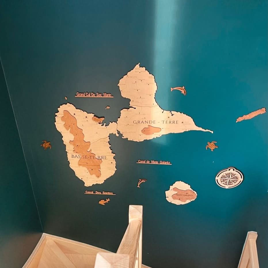 Carte Murale 3D de la Guadeloupe en Bois - Wood Work
