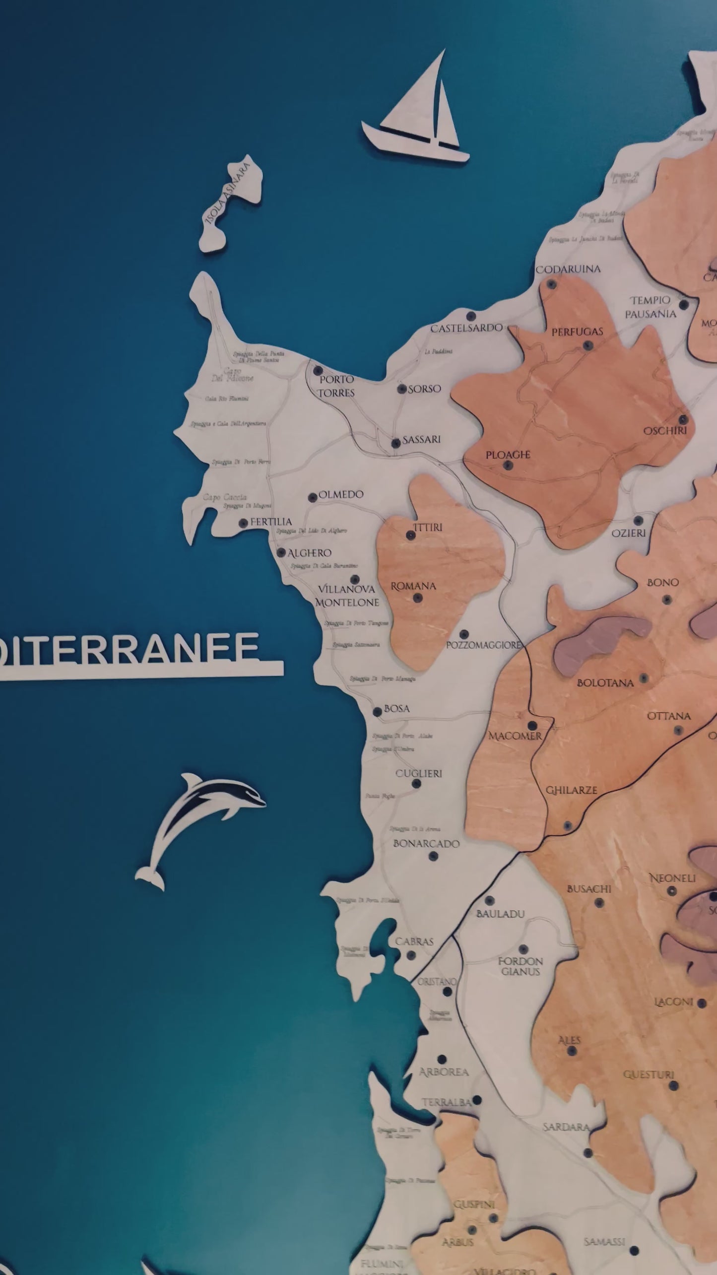 Carte Murale en Bois de la Sardaigne