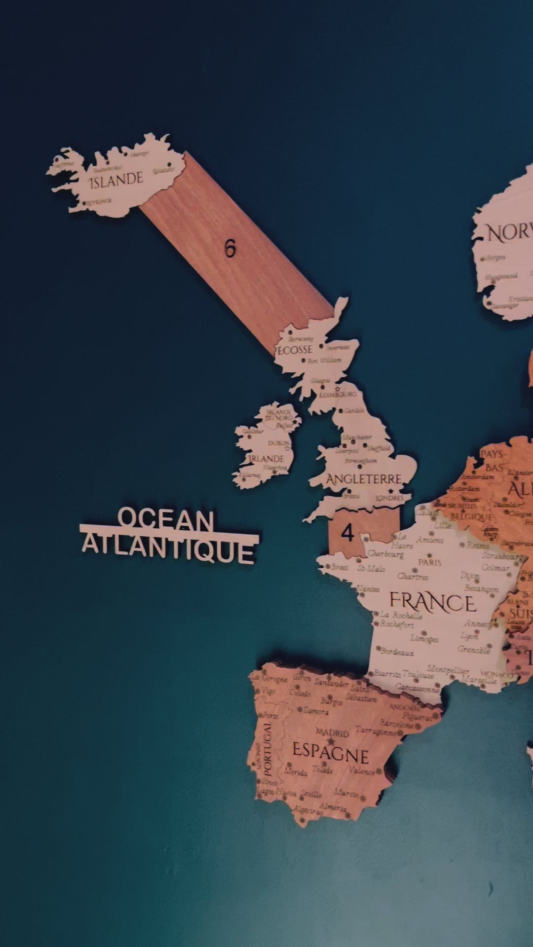 Carte Murale en Bois du Continent Européen